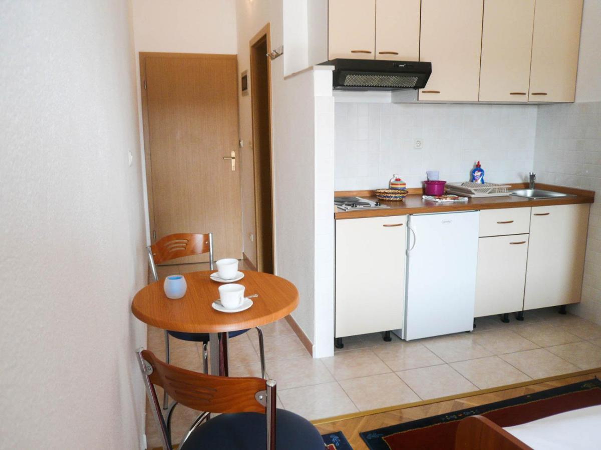 Apartments Saric Makarska Exteriör bild